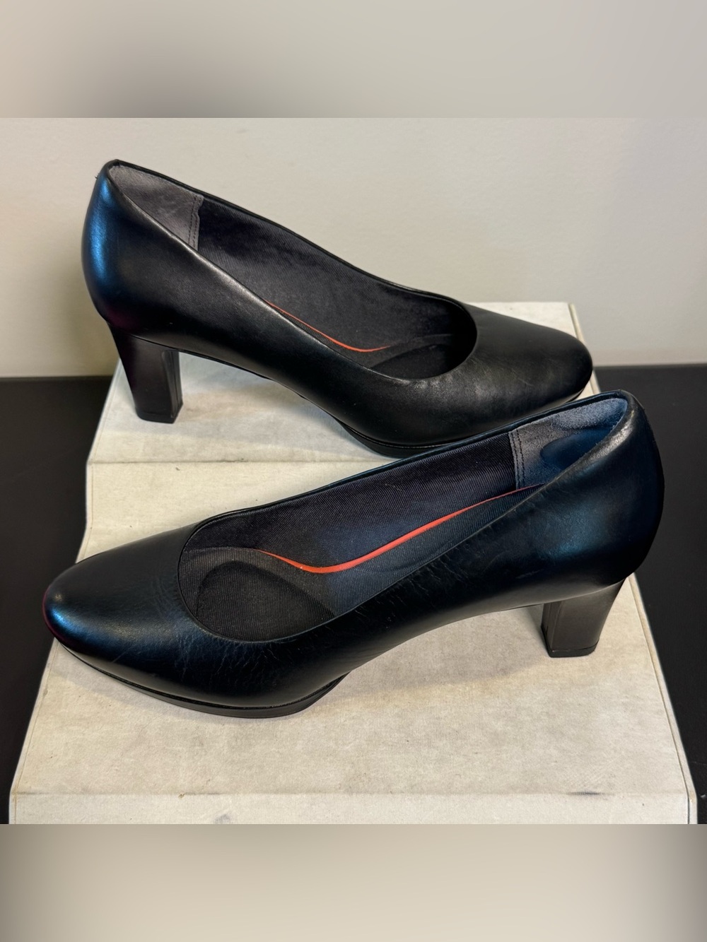 Rockport Black Leather Block Heel Pumps , size 10, NWOT
